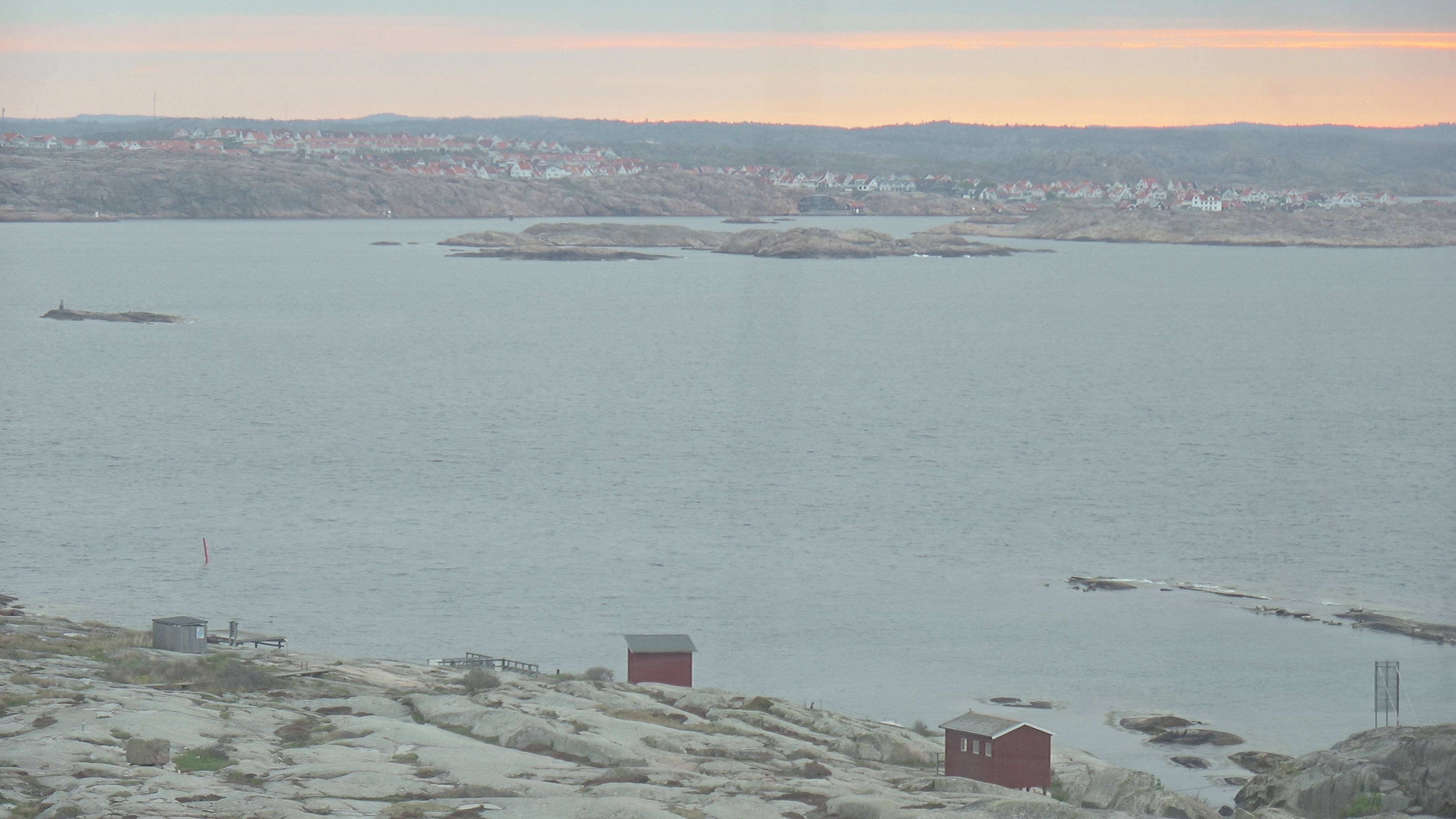 Hållö fyr — vy nordost mot Kungshamn (NO1)